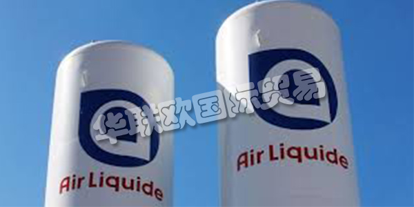 法國AIR LIQUIDE主要產(chǎn)品：AIR LIQUIDE泵、廢液泵等。AIR LIQUIDE集團誕生于巴黎EcoleSupérieuredePhysique et Chimie Industrielle的兩名年輕畢業(yè)生。作為一名受到啟發(fā)且有時甚至是古怪的研究人員，Georges Claude在巴黎公交車庫進行了兩年不懈的實驗后，成功地完善了液化空氣的過程。他的合伙人保羅·德洛姆(Paul Delorme)是一位審慎的遠見卓識者，盡管有財務(wù)方面的考慮，但他毫不猶豫地支持這個工業(yè)項目，并提供了至關(guān)重要的初期投資。這家年輕的公司迅速吸引了24位股東的投資，而液化空氣公司的偉大冒險開始了。