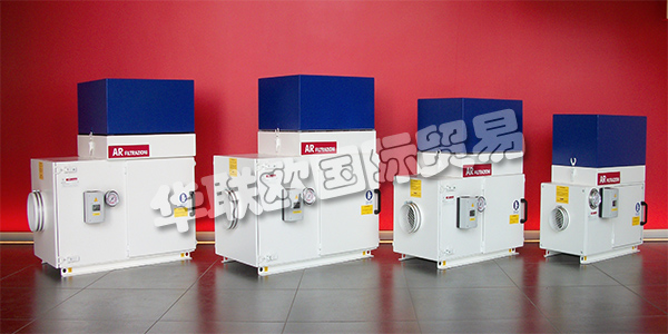 意大利AR FILTRAZIONI主要產(chǎn)品：AR FILTRAZIONI空氣凈化器等。AR FILTRAZIONI的總部和工廠位于貝加莫(距離米蘭50公里)，擁有5500平方米的專(zhuān)有倉(cāng)庫(kù)，25名員工，營(yíng)業(yè)額在前20年的運(yùn)營(yíng)中平均每年增長(zhǎng)10% ，這使它成為意大利第17大機(jī)床配件制造商。